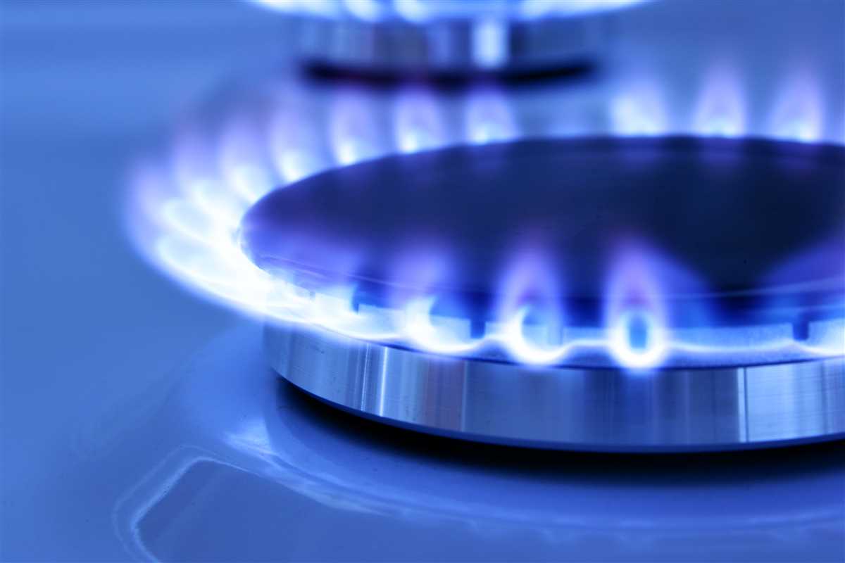 Contratti gas più convenienti a prezzo fisso, mentre per l'energia elettrica si risparmia con offerte variabili.