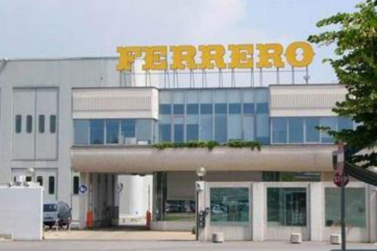 Ferrero premia 6.000 dipendenti con un bonus fino a 2.400 euro lordi, con possibilità di flexible benefits per la famiglia.