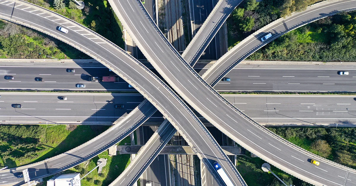 Ecogest punta su IA e innovazione per migliorare sicurezza e gestione delle strade in Italia e all'estero.