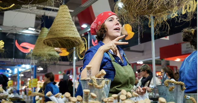 Oltre 2.800 stand da 90 Paesi celebrano il made in Italy e il vivere bene con innovazione e sostenibilità.