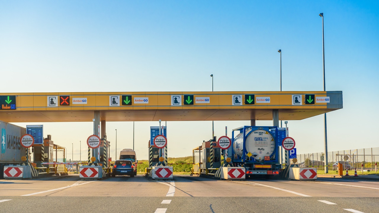 Dal 1° gennaio 2025 aumenti limitati ai pedaggi della rete Aspi, invariati per le altre autostrade. Misure in Austria sul Brennero.