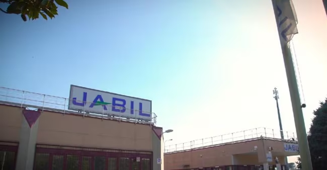 Jabil avvia i licenziamenti collettivi a Marcianise. Respinto il piano di salvataggio, chiusura prevista entro marzo 2025.